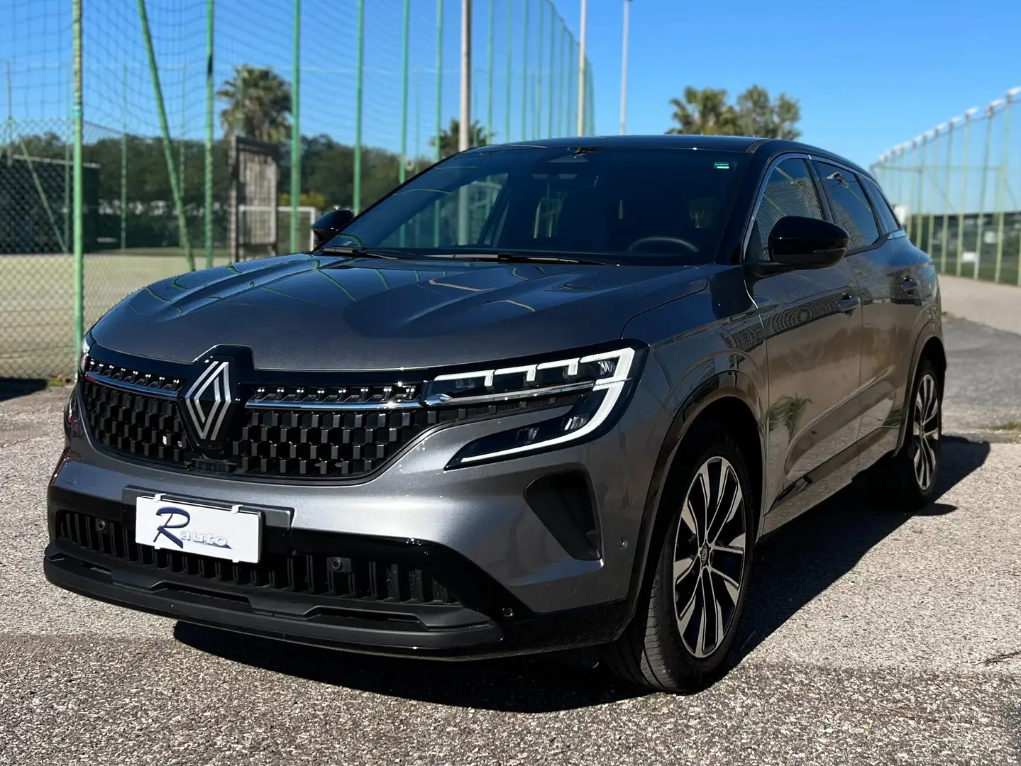 Renault Austral 1.2 E-Tech full hybrid 200cv Techno PREZZO REALE Grigio - 1
