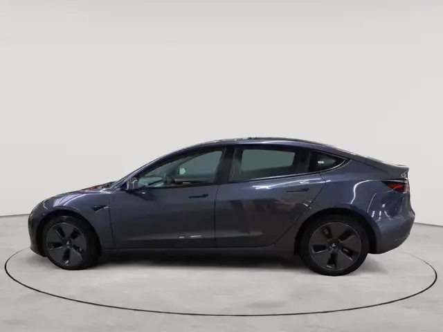 Tesla Model 3 view 6