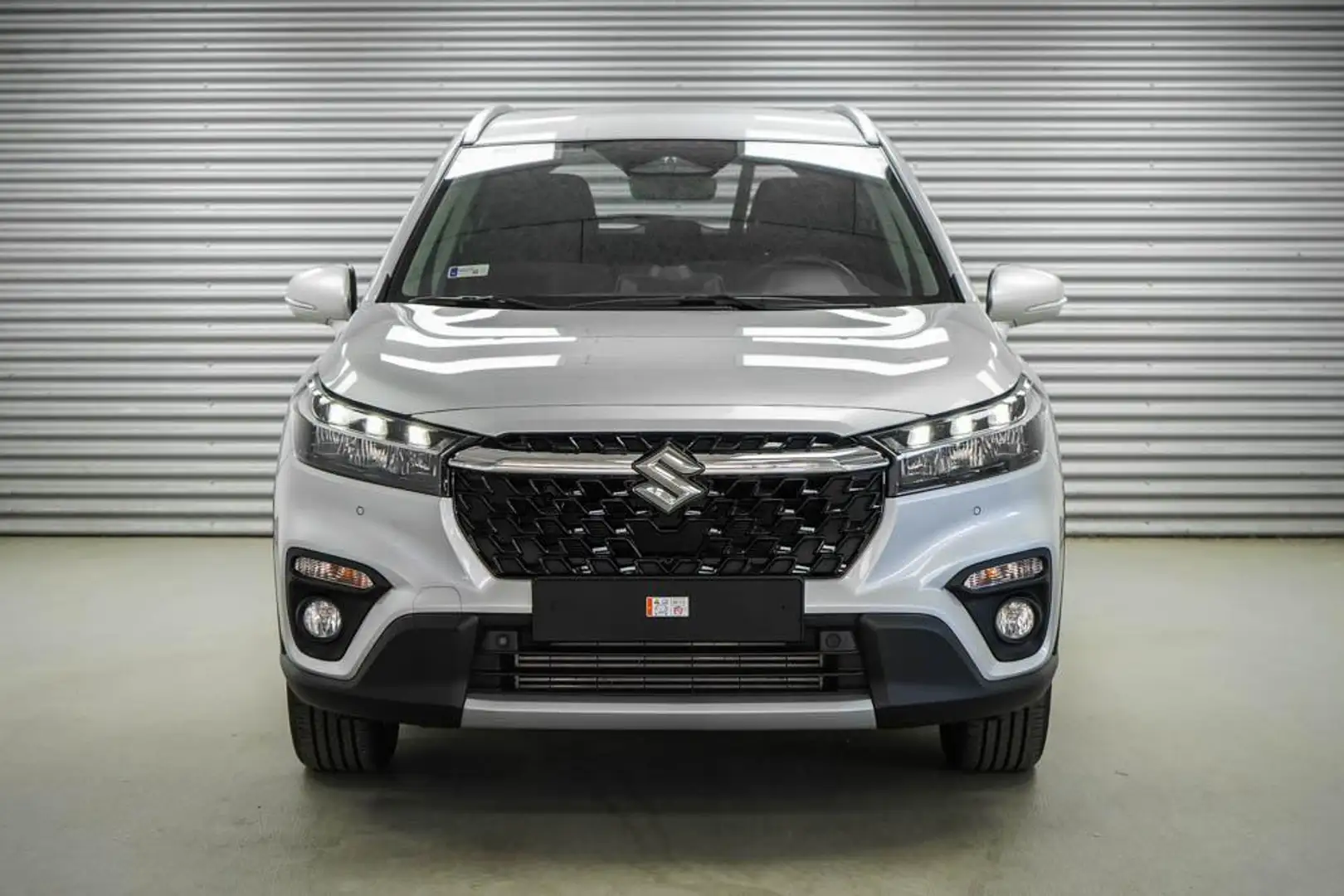 Suzuki S-Cross 1,4 4WD Mild-Hybrid AT GL+ - LAGER 81 kW (110 P... Silber - 2