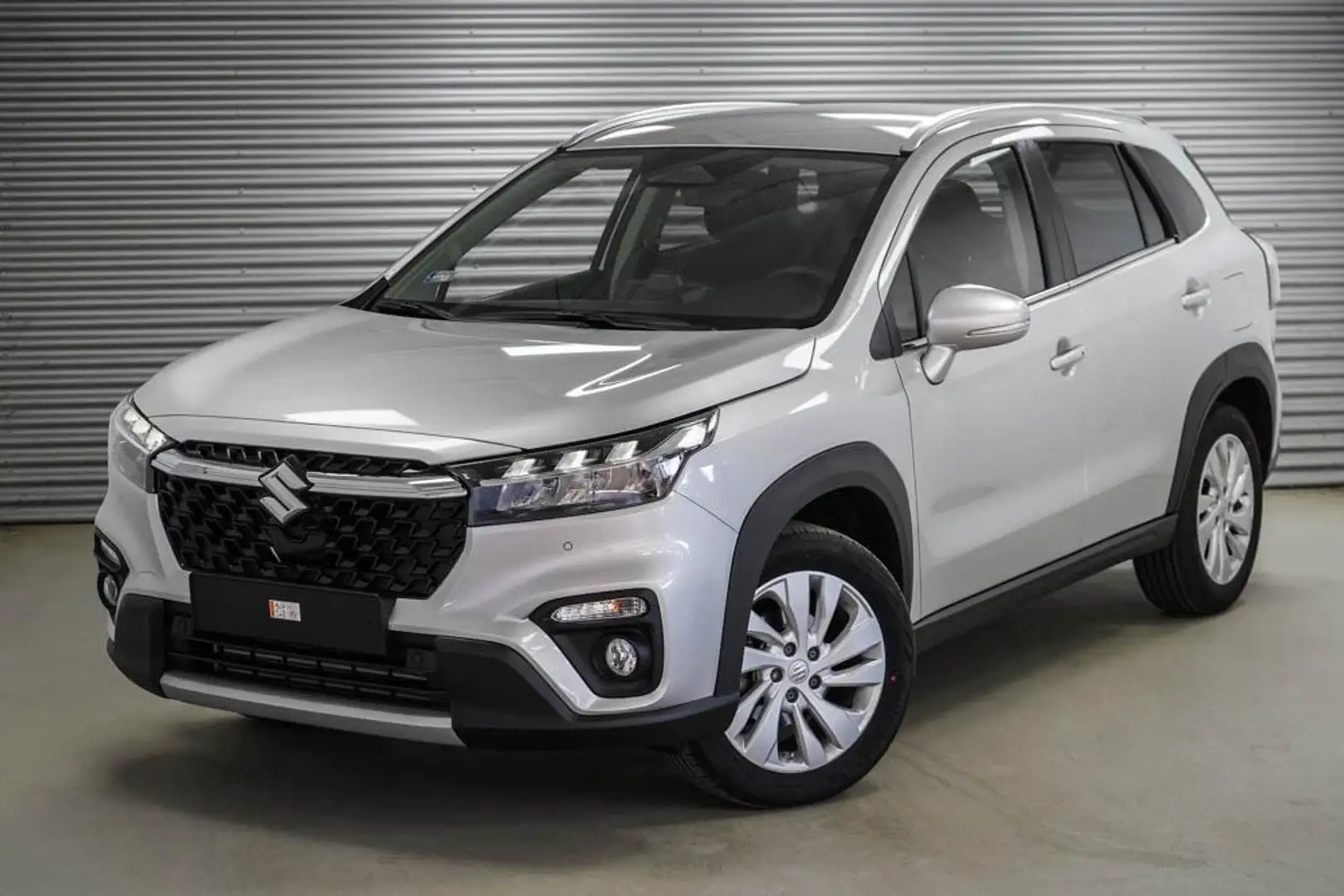 Suzuki S-Cross 1,4 4WD Mild-Hybrid AT GL+ - LAGER 81 kW (110 P... Silber - 1