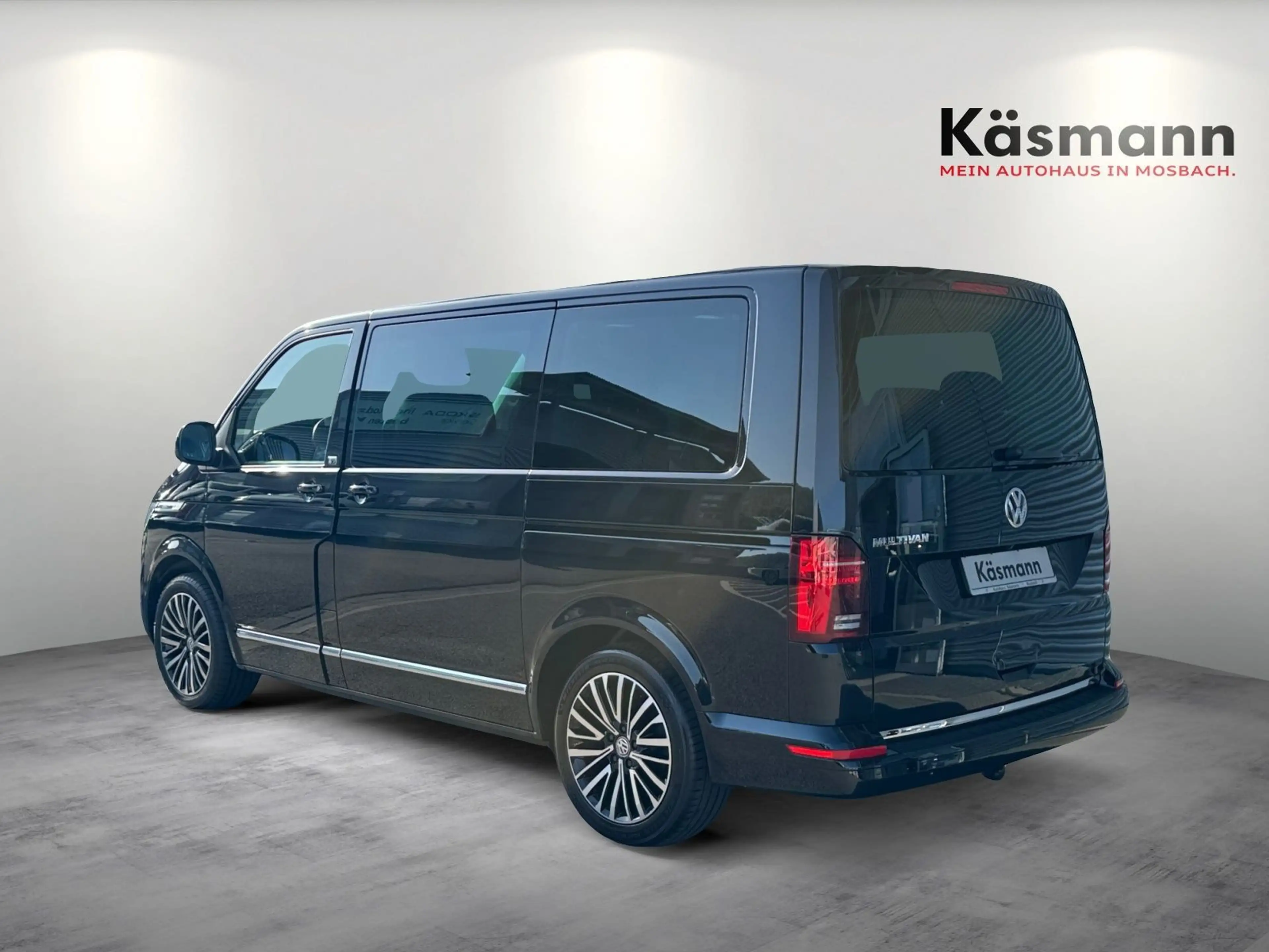 Volkswagen T6.1 Multivan Generation Six 2.0TDI AHK KAM ACC — photo 4