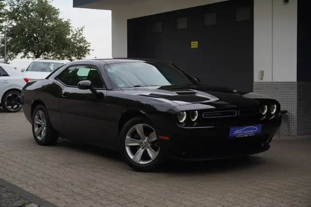 Dodge Challenger Challenger 3.6 SXT Plus XENON+KAMERA+TEMPOMAT+PDC+ALU+1HAND