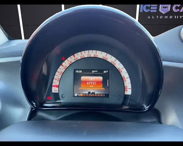 Smart Fortwo view 12