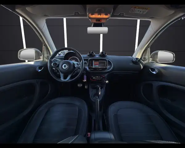 Smart Fortwo view 10
