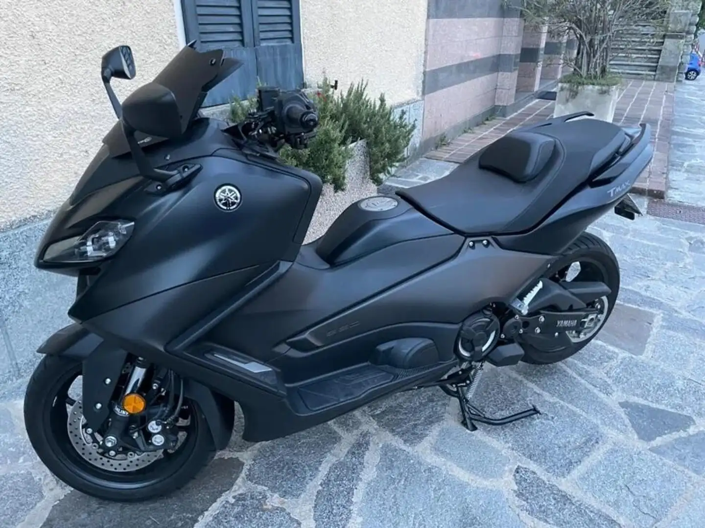 Yamaha TMAX 560 Nero - 2