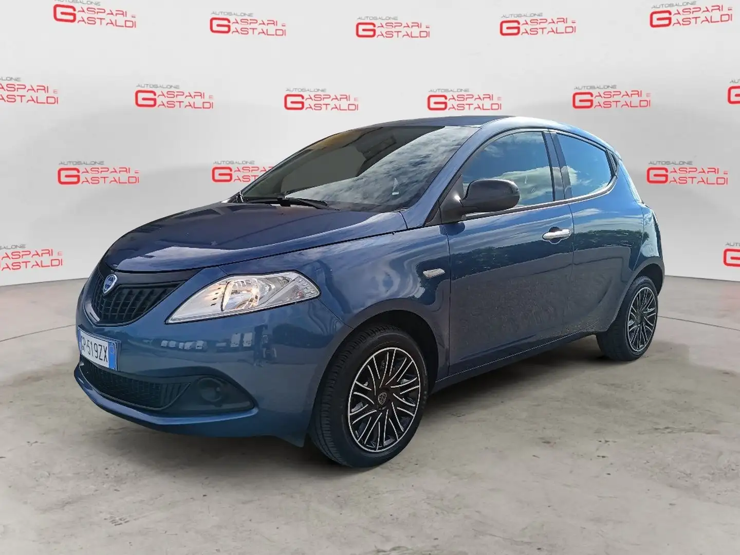 Lancia Ypsilon Ypsilon 1.0 FireFly 5 porte S&S Hybrid Silver Plus Bleu - 1