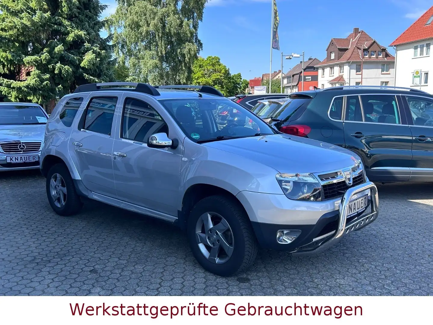 Dacia Duster I Prestige 4x2 NAVI*Leder*AHK* Argento - 1