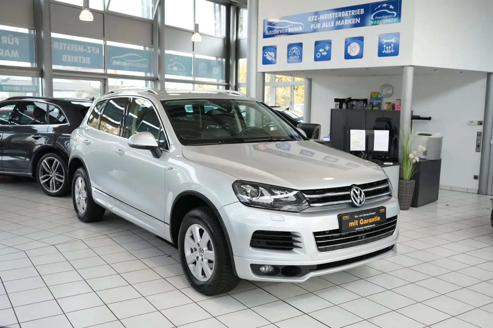 Volkswagen Touareg V6 TDI BMT R-Line *Keyless-go Silber - 2