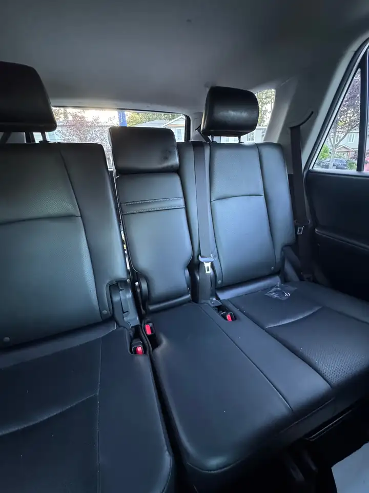 Toyota 4-Runner снимка Toyota 4-Runner