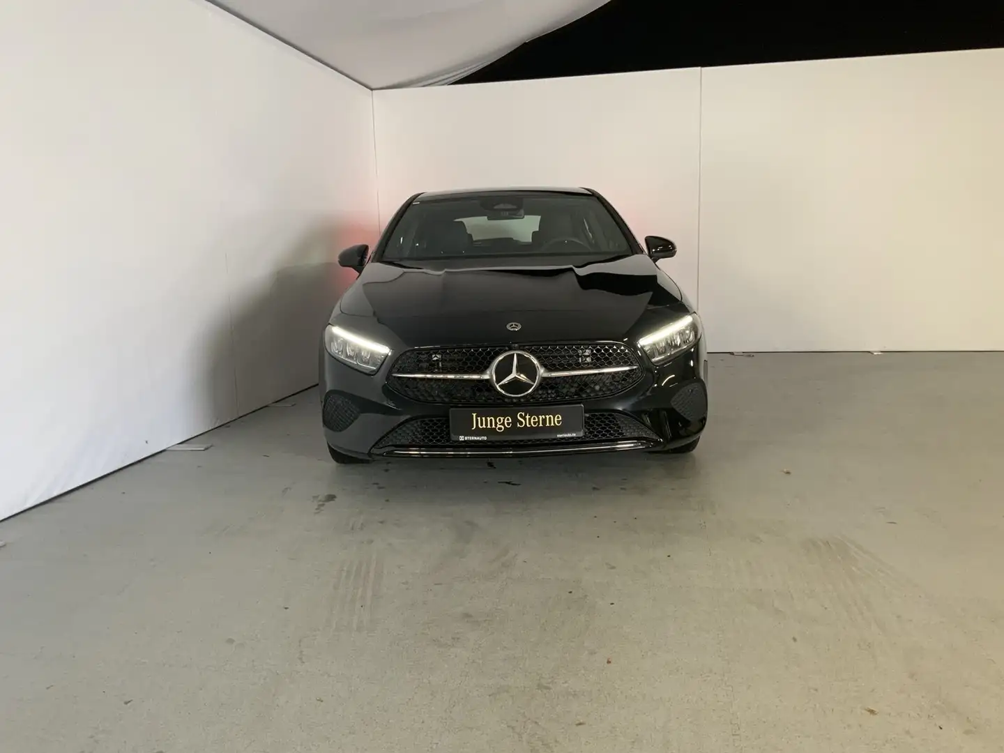 Mercedes-Benz A 180 A 180 Progressive WinterPak AppleCarPlay RüKam Schwarz - 2