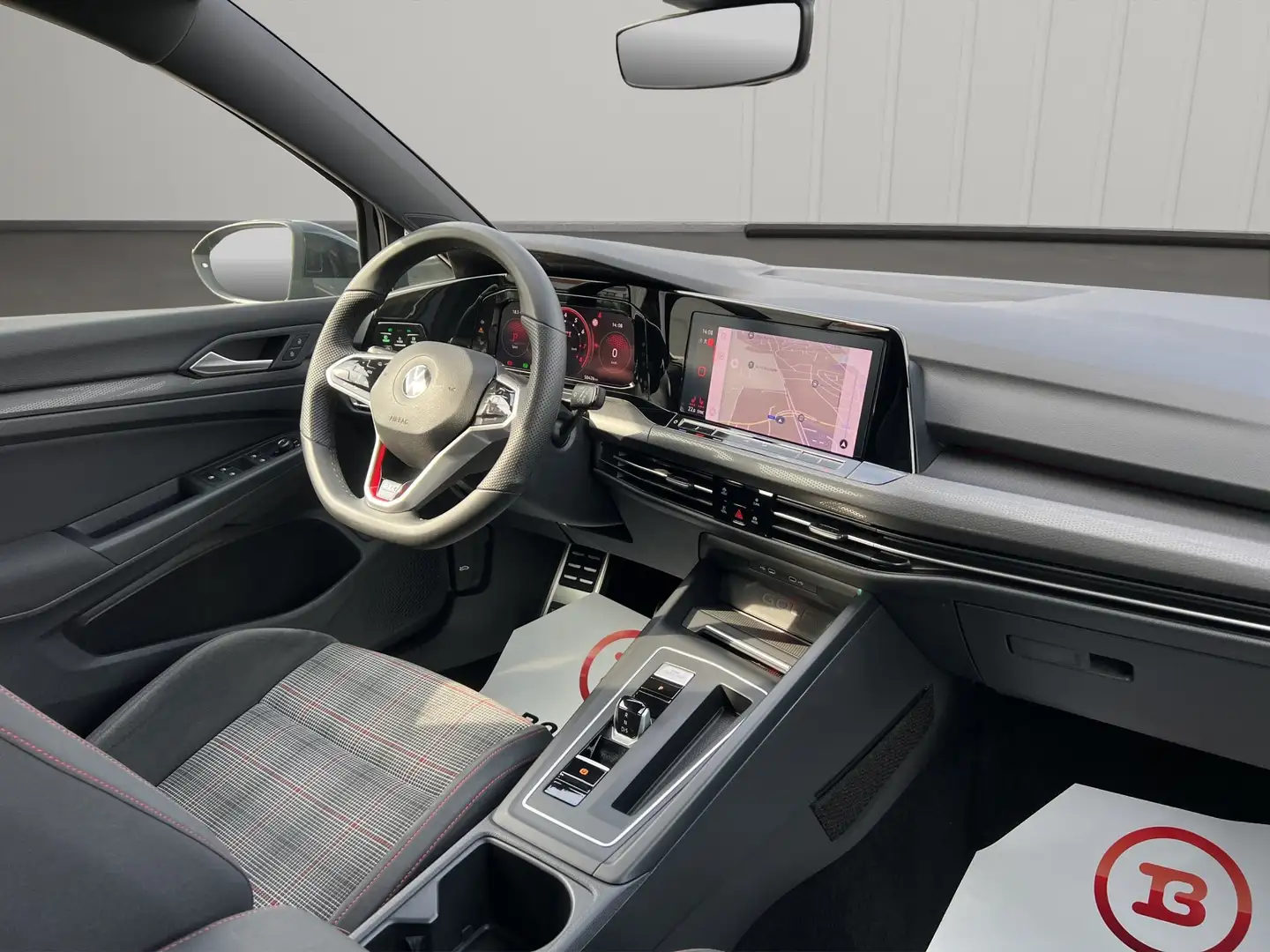 Volkswagen Golf GTI 2.0TSI 245pk DSG | BLACKPACK | IQ-LED MATRIX Nero - 2