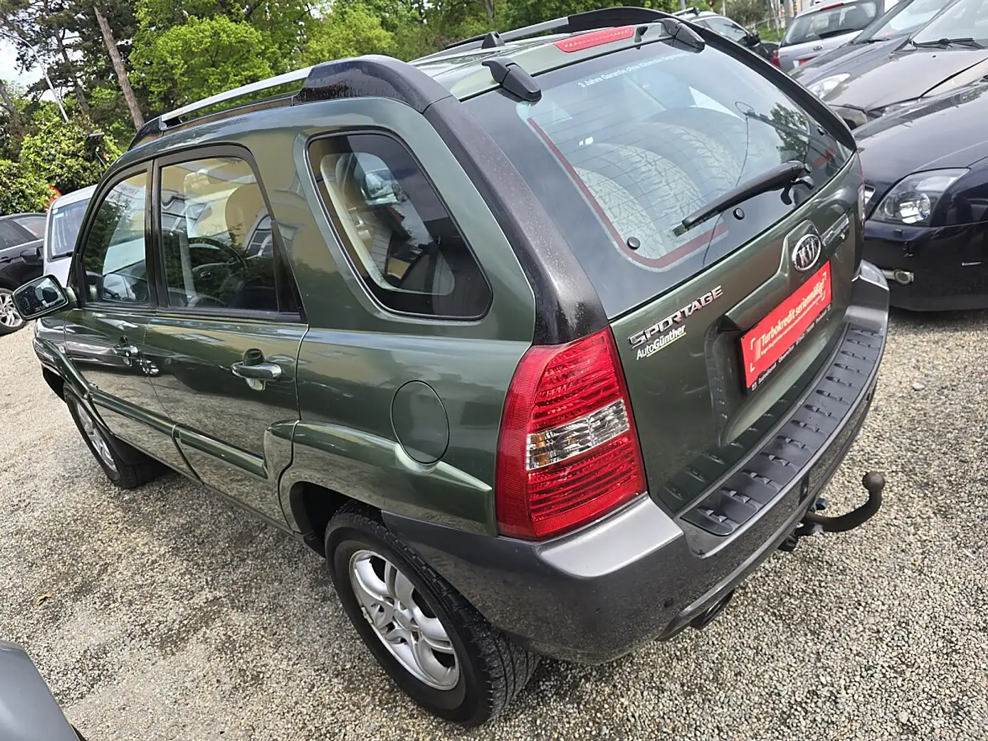 Kia Sportage Motion 2,0 CRDi 4WD Grün - 2