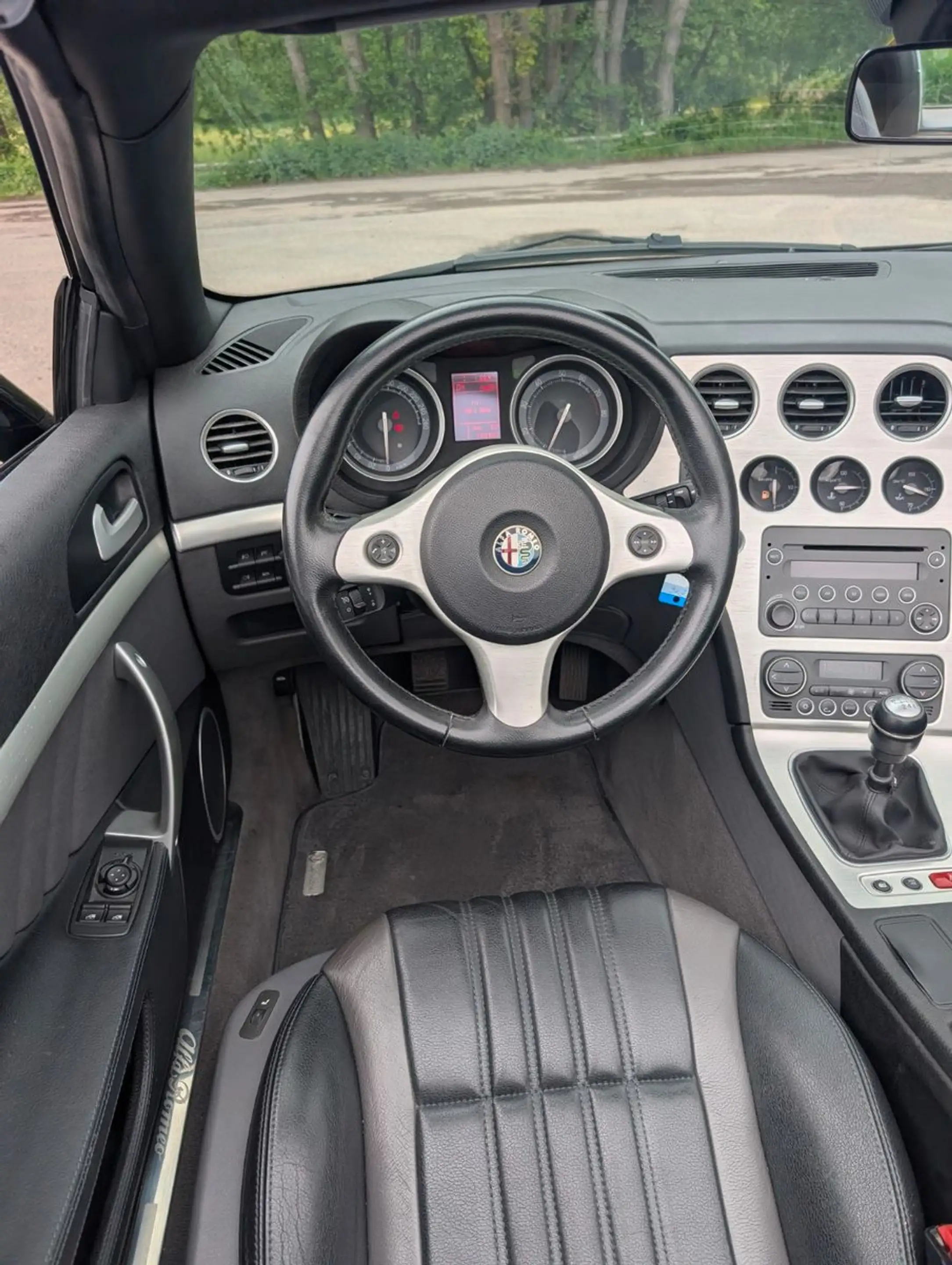 Alfa Romeo Spider 2.2 JTS 16V Exclusive — photo 8