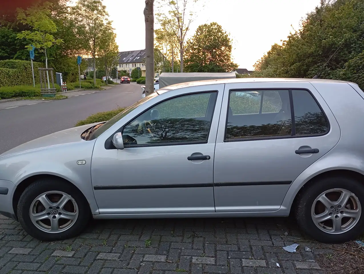 Volkswagen Golf 1.6, foto 1
