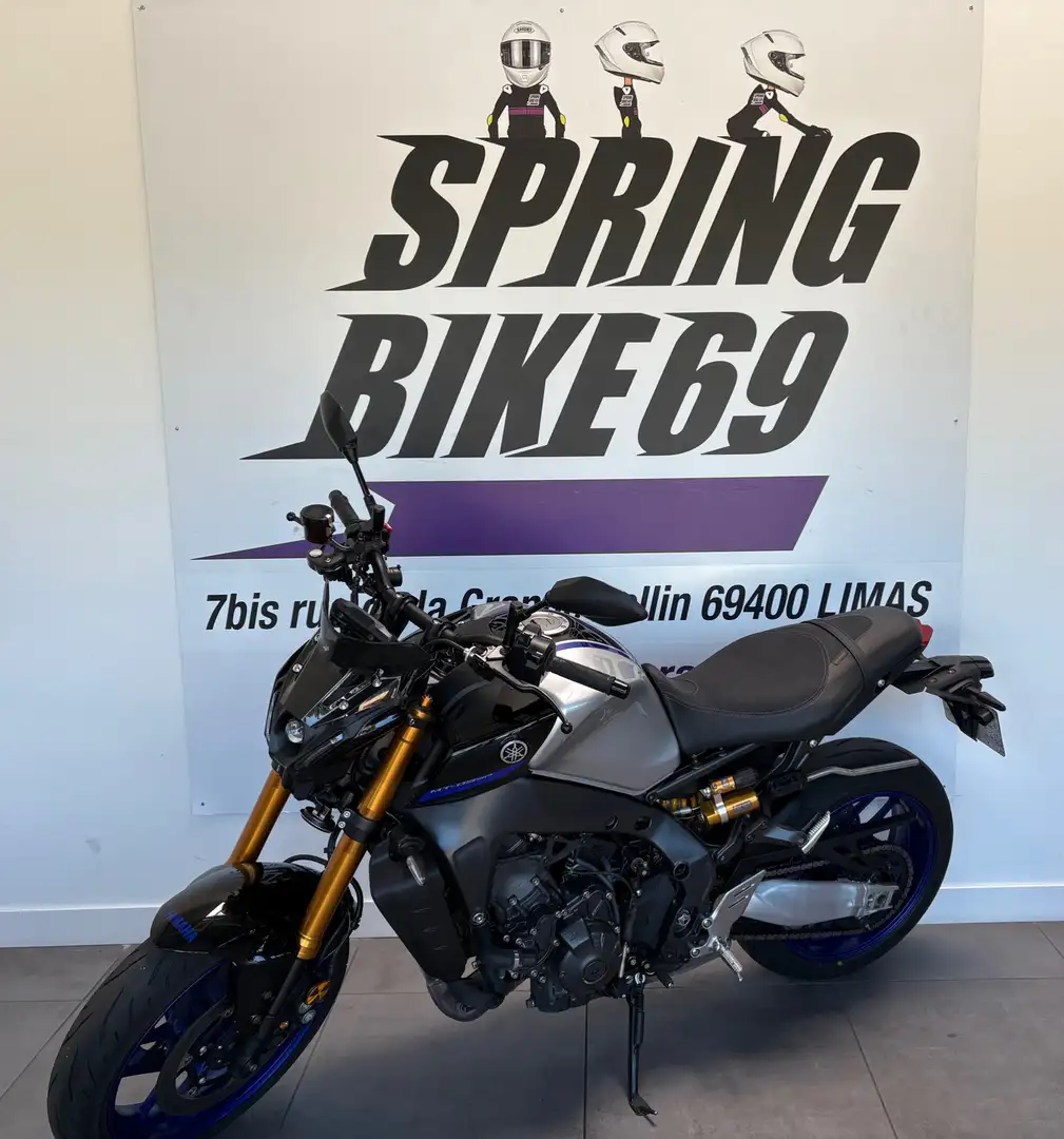 Yamaha MT-09 - 2