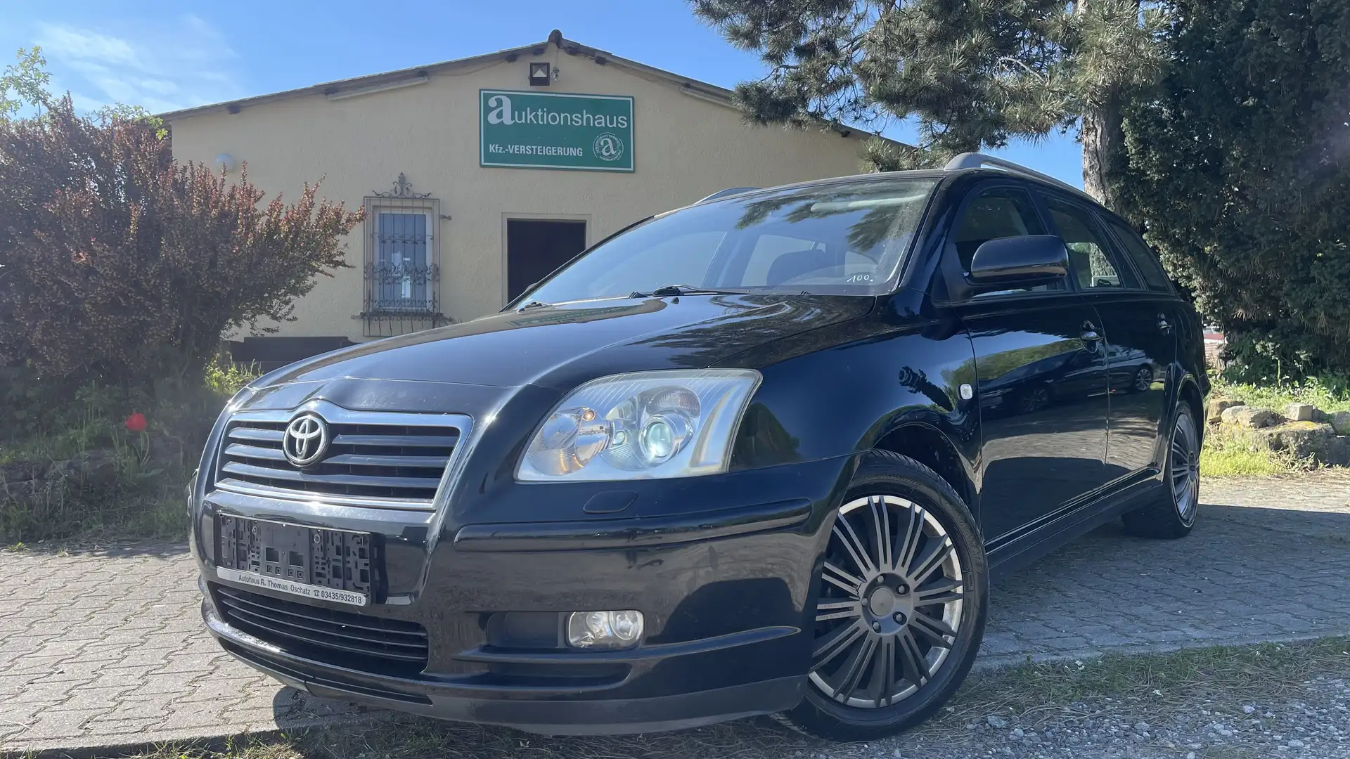 Toyota Avensis 2.0 Executive - Aus 2.Hand, Xenon, Klimaautomatik- Schwarz - 2