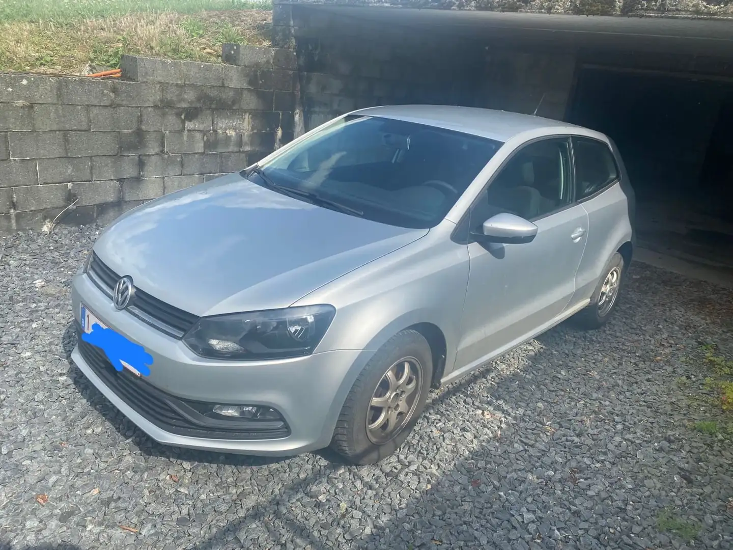 Volkswagen Polo Polo 1.0i Trendline Gris - 2