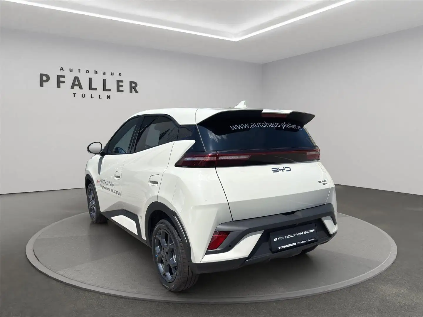 BYD Dolphin Surf 43,2kWh Comfort Weiß - 2