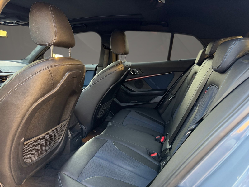 BMW 118 118 i M Sport Kamera Schiebedach LED — photo 14