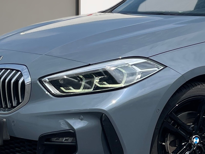 BMW 118 118 i M Sport Kamera Schiebedach LED — photo 4