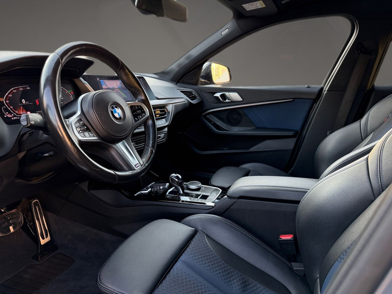 BMW 118 118 i M Sport Kamera Schiebedach LED — photo 9