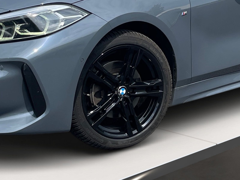 BMW 118 118 i M Sport Kamera Schiebedach LED — photo 3