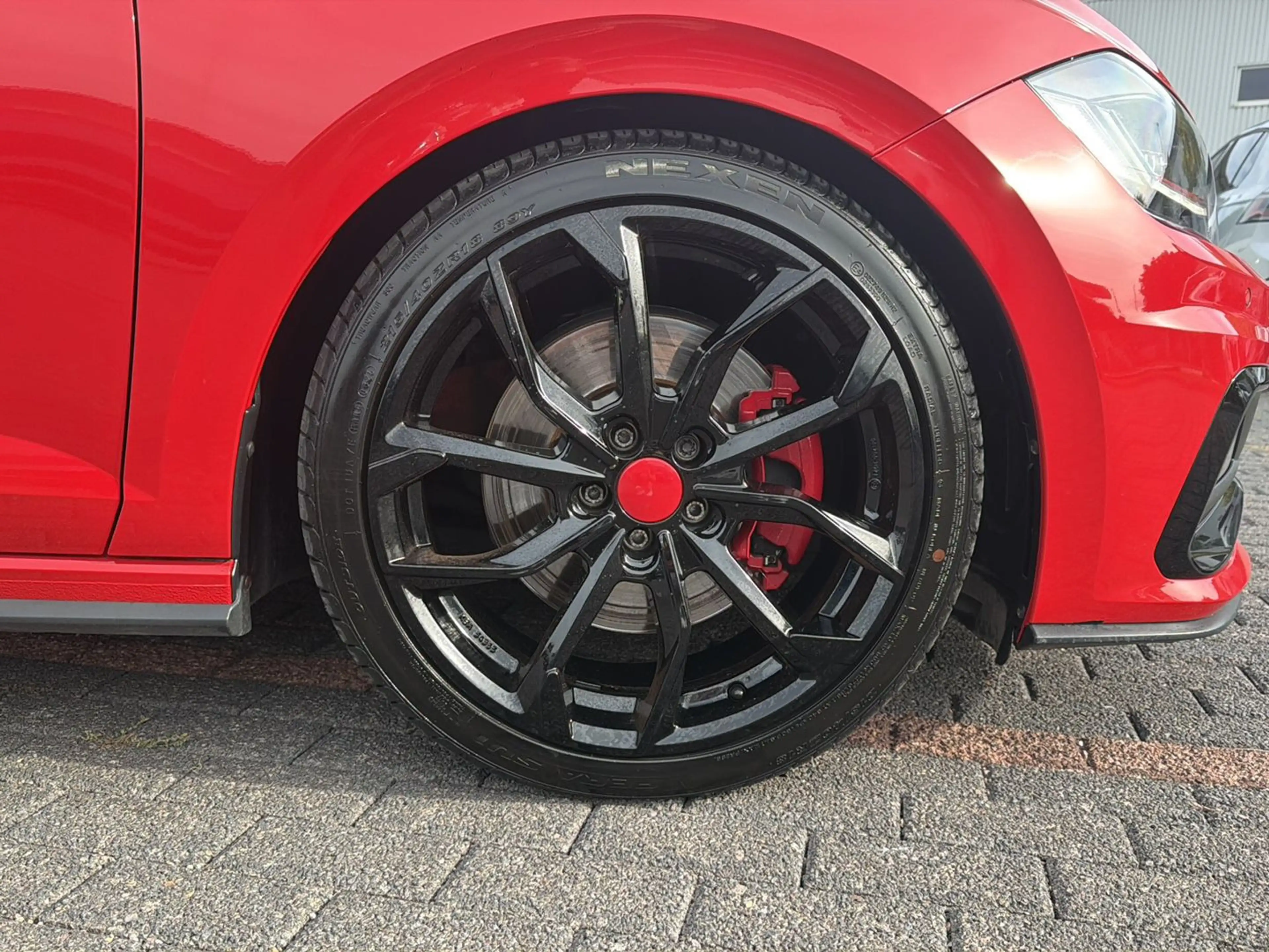 Volkswagen Polo GTI 2.0 TSI DSG ACC DAB+ LED — photo 6