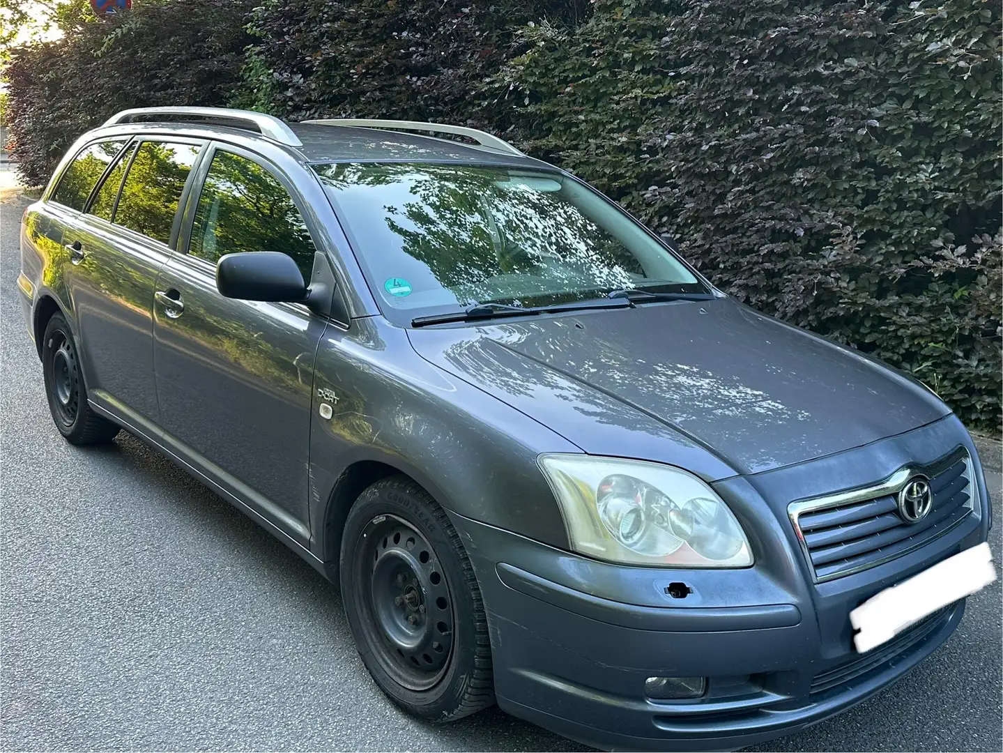 Toyota Avensis 2.2 D-CAT Combi Sol Gris - 2