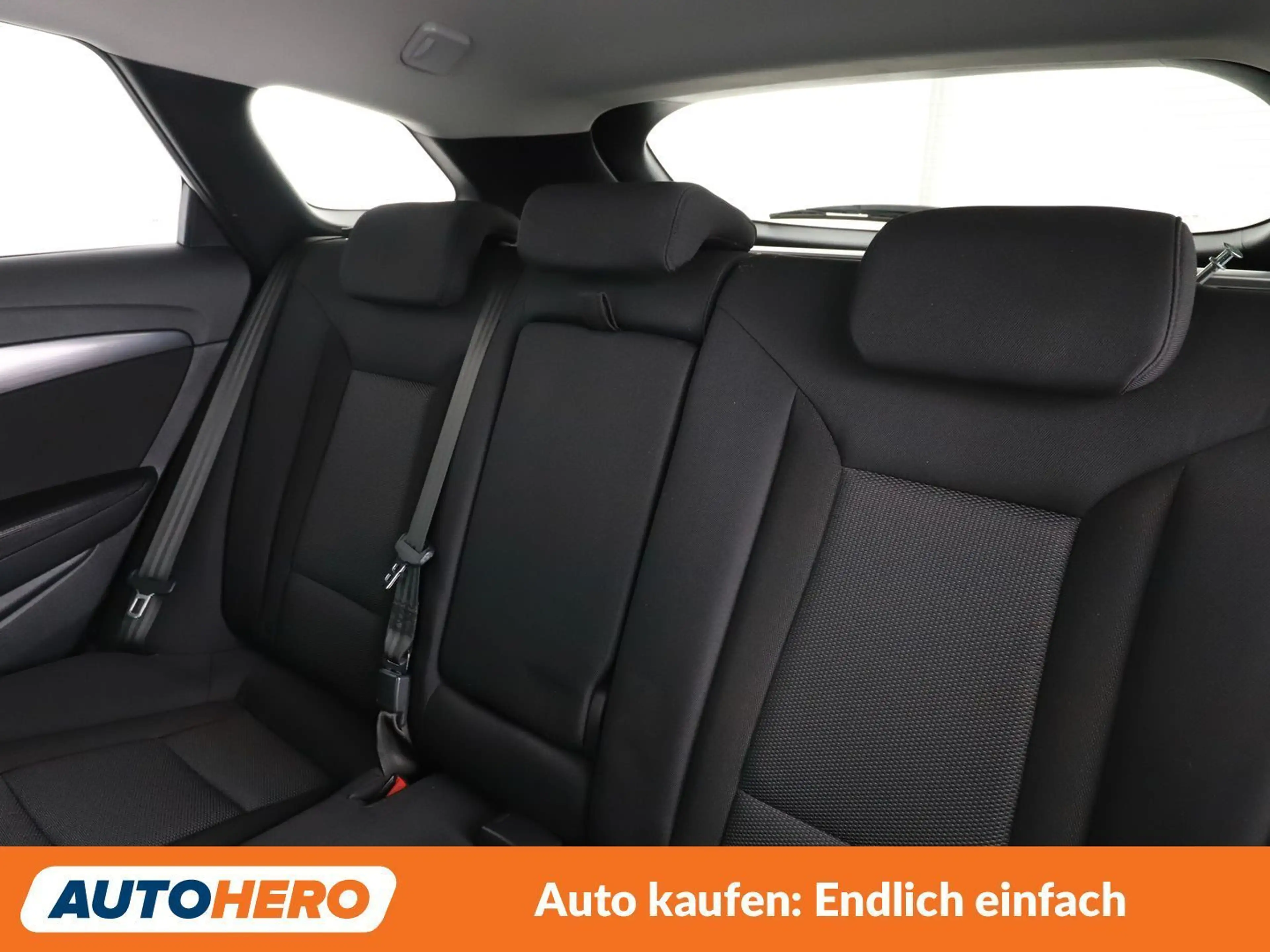 Hyundai i40 1.7 CRDi Premium — photo 14
