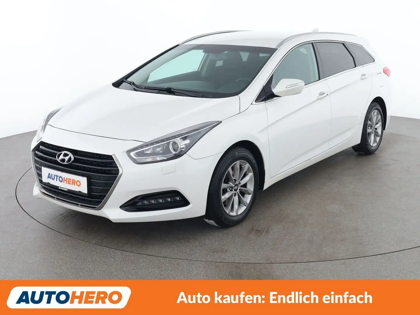 Hyundai i40 1.7 CRDi Premium Weiß - 1