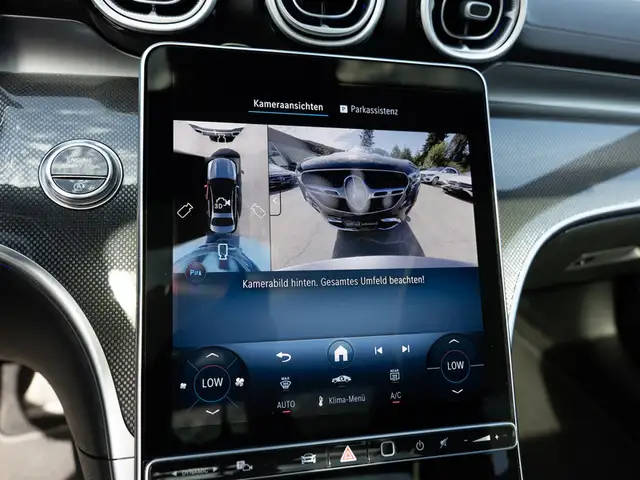 Mercedes-Benz C-Class view 14
