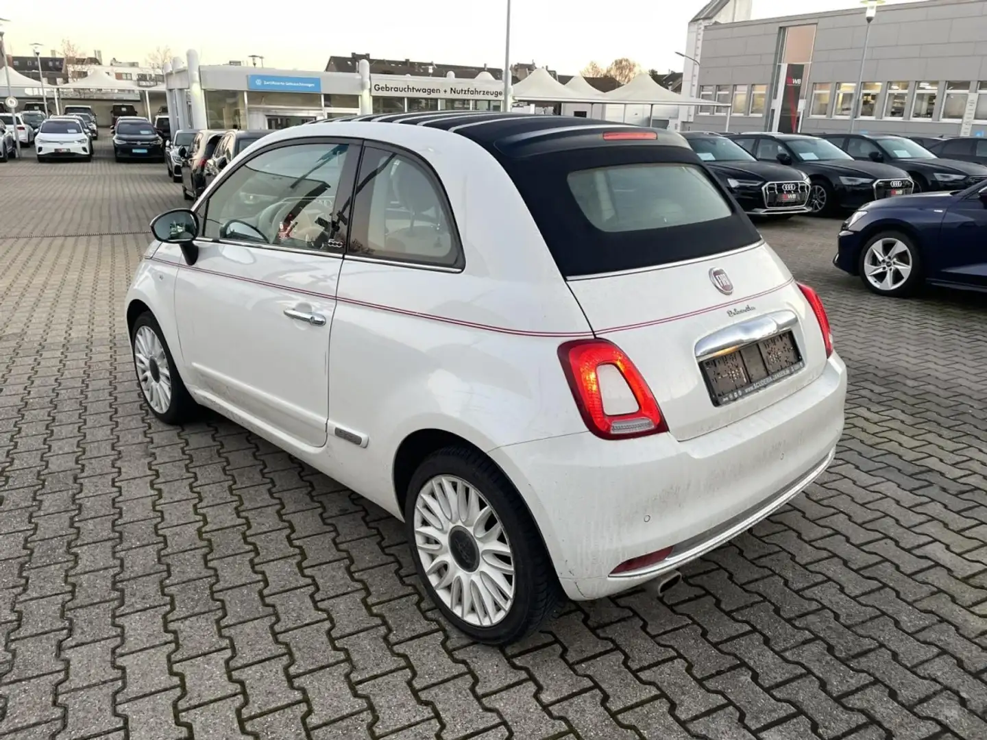 Fiat 500C 1.2 8V DolceVita Klima Xenon Navi Einparkhilfe Weiß - 2