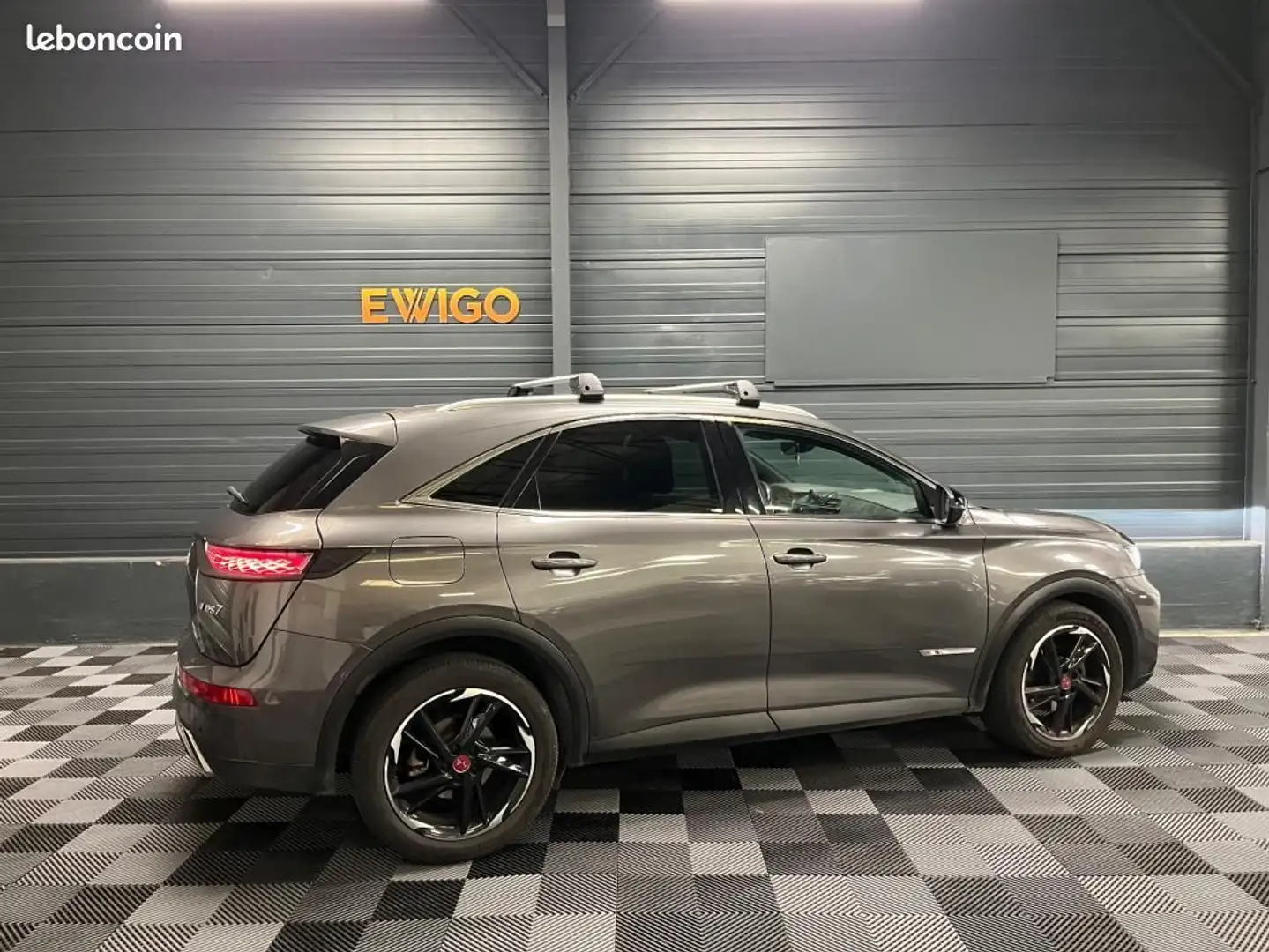 DS Automobiles DS 7 Crossback 2.0 BLUEHDI 180 BUSINESS BVA Schwarz - 2
