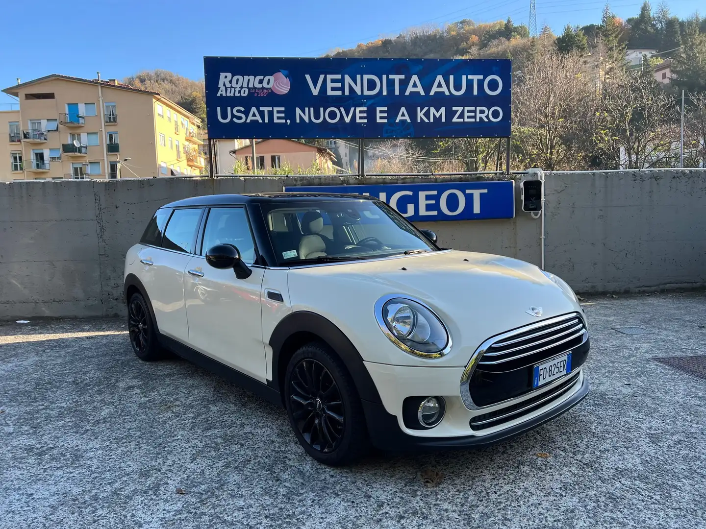 MINI Cooper Clubman Mini Clubman 1.5 Cooper Boost auto Zlatna - 2