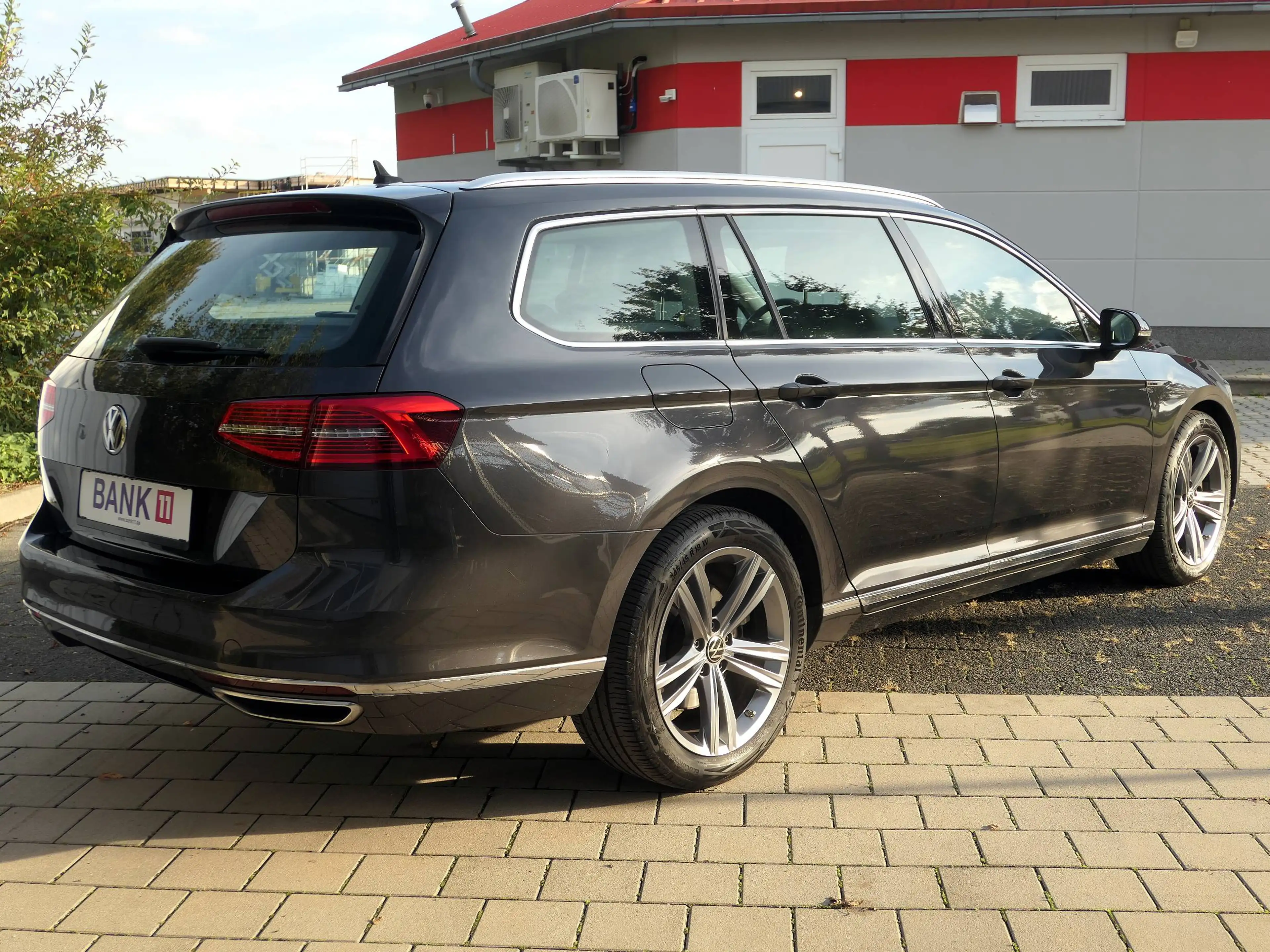 Volkswagen Passat Variant Highline 4Motion BMT/Start-Stop AHK LED Alu 18 Zoll+Reifen neu — photo 5