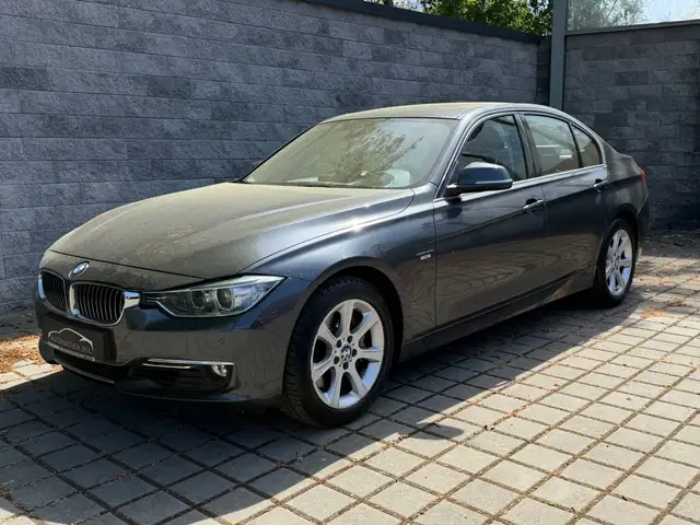 BMW 335 i xDrive Luxury Lim. HUP Schiebedach Leder