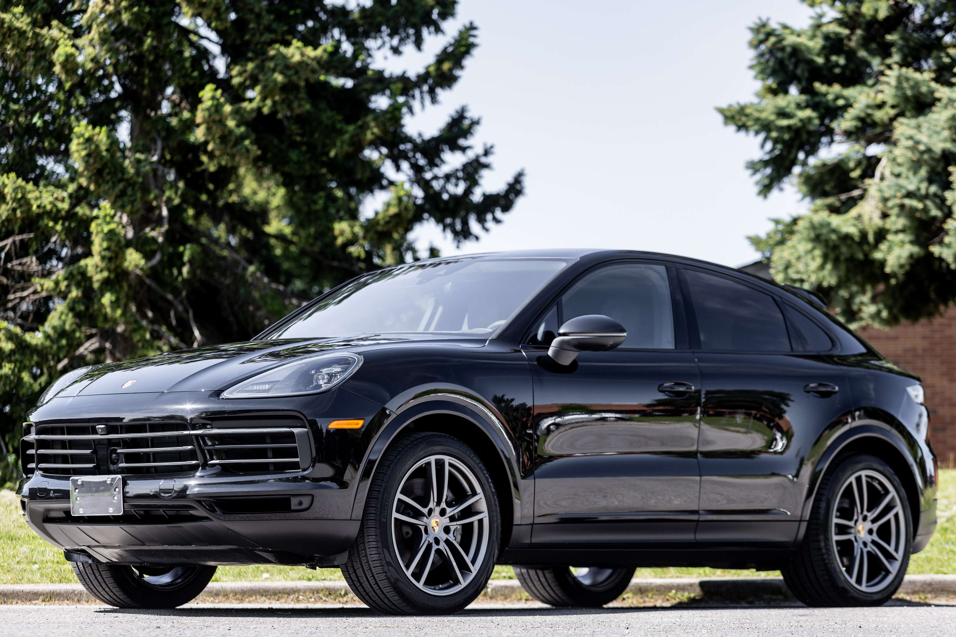2023 Porsche Cayenne Platinum Edition Coupe AWD, 41k kms, $27k in opt