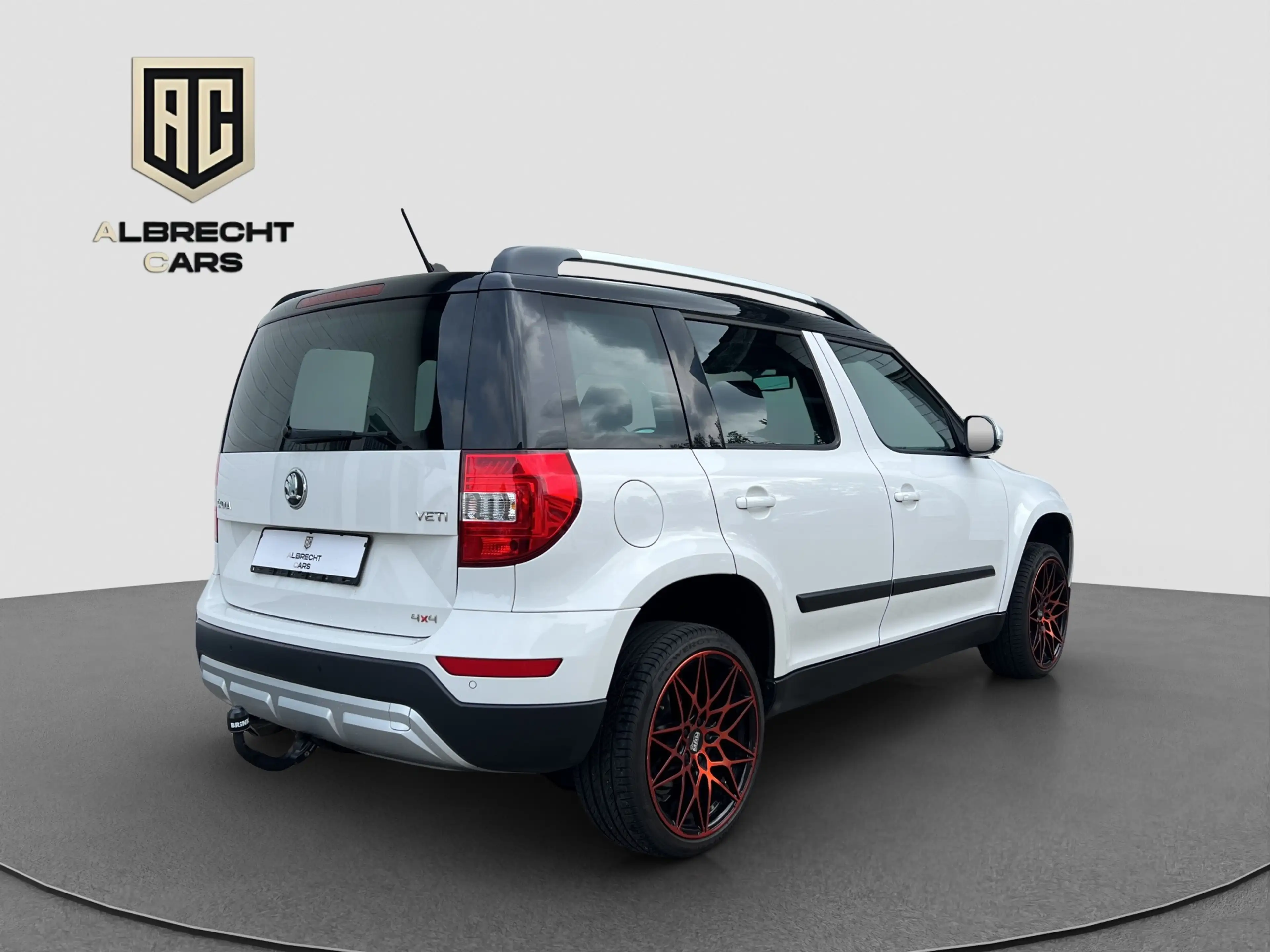 Skoda Yeti 2.0 TDI Elegance Outdoor 4x4 AHK PANO NAVI — photo 5