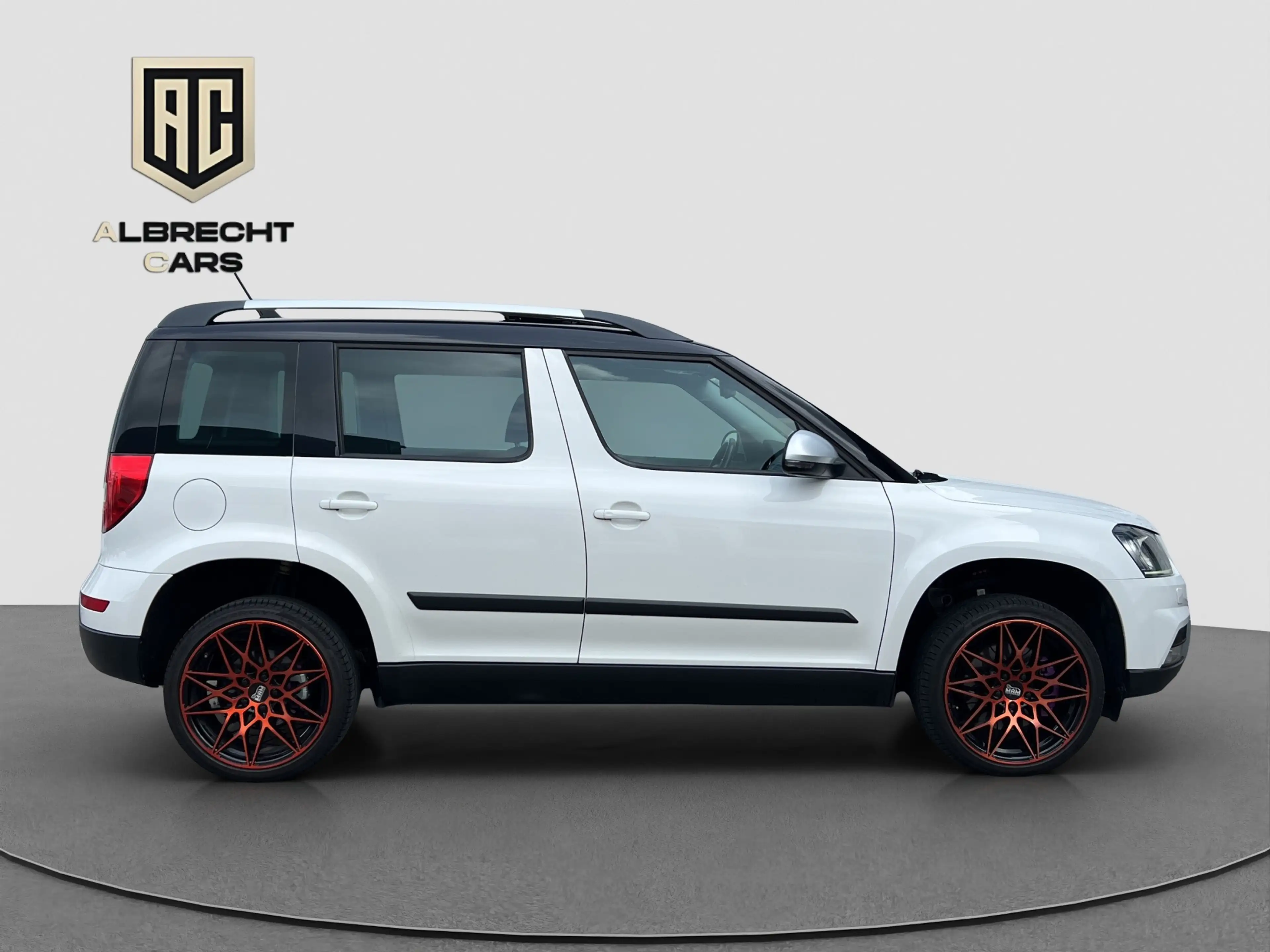 Skoda Yeti 2.0 TDI Elegance Outdoor 4x4 AHK PANO NAVI — photo 4