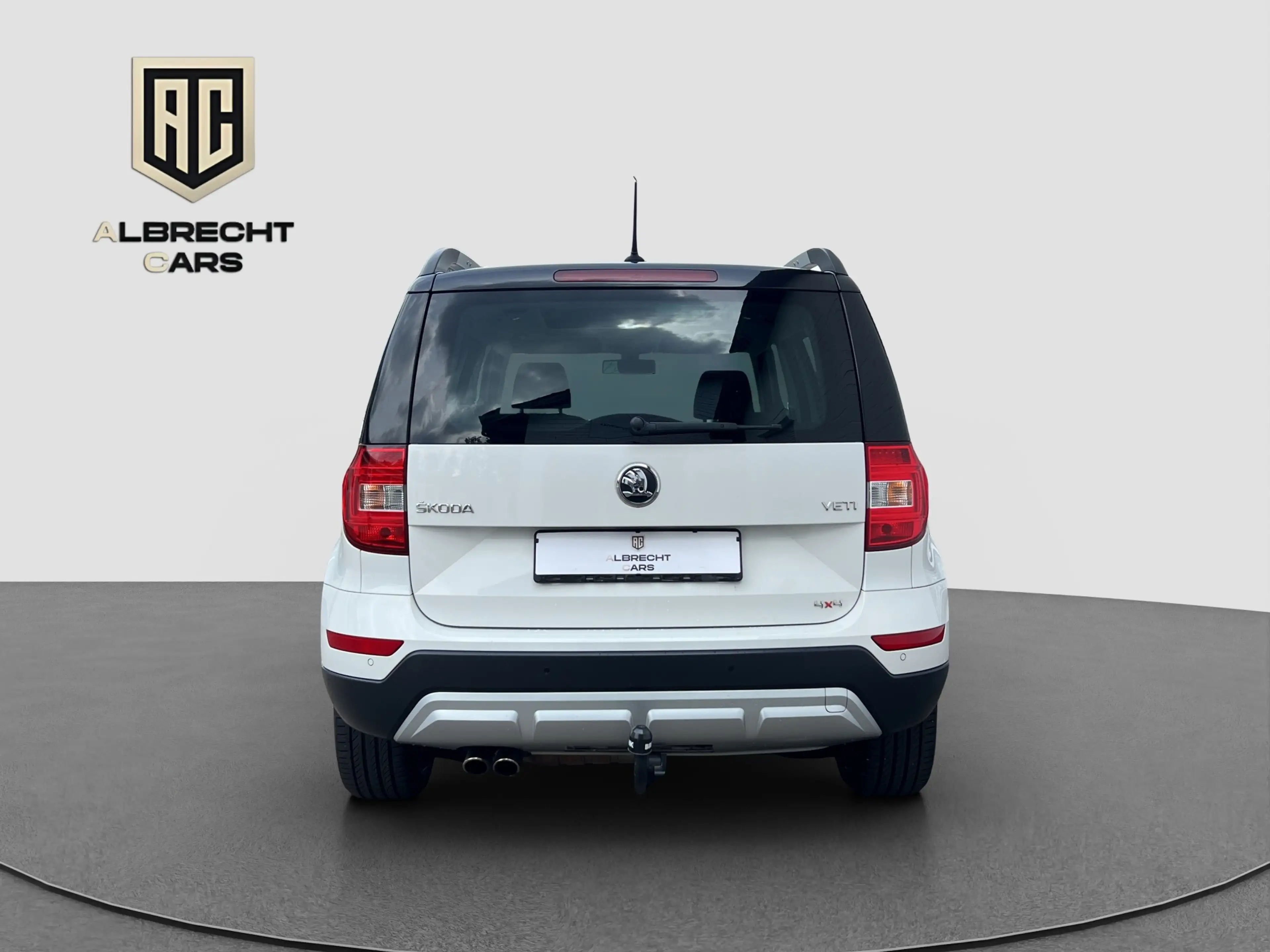 Skoda Yeti 2.0 TDI Elegance Outdoor 4x4 AHK PANO NAVI — photo 6