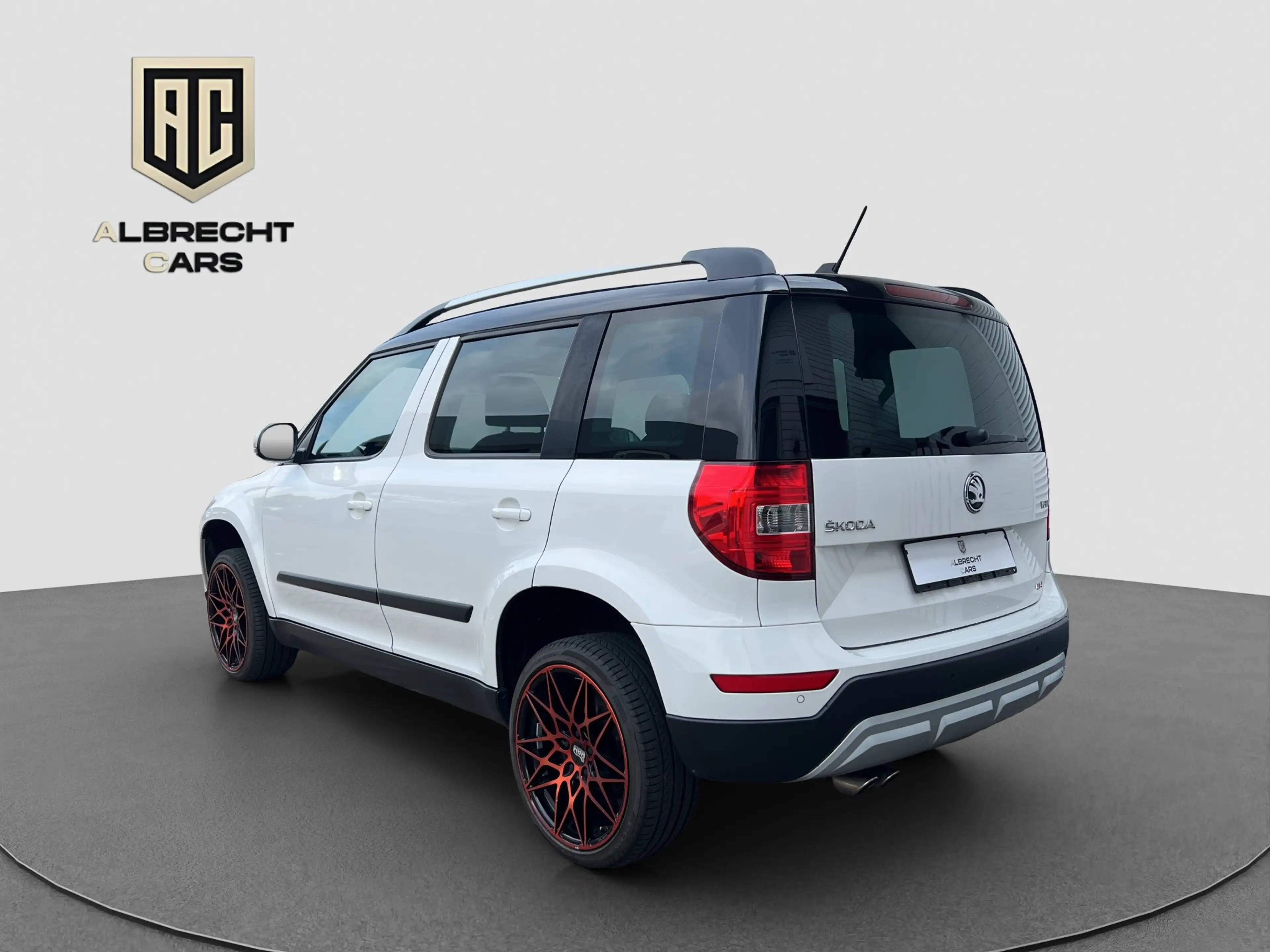 Skoda Yeti 2.0 TDI Elegance Outdoor 4x4 AHK PANO NAVI — photo 7