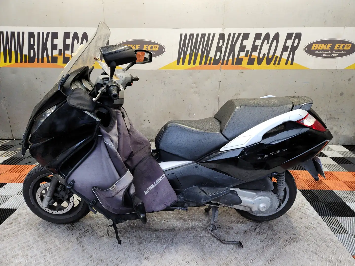 Peugeot Satelis 125 Nero - 2