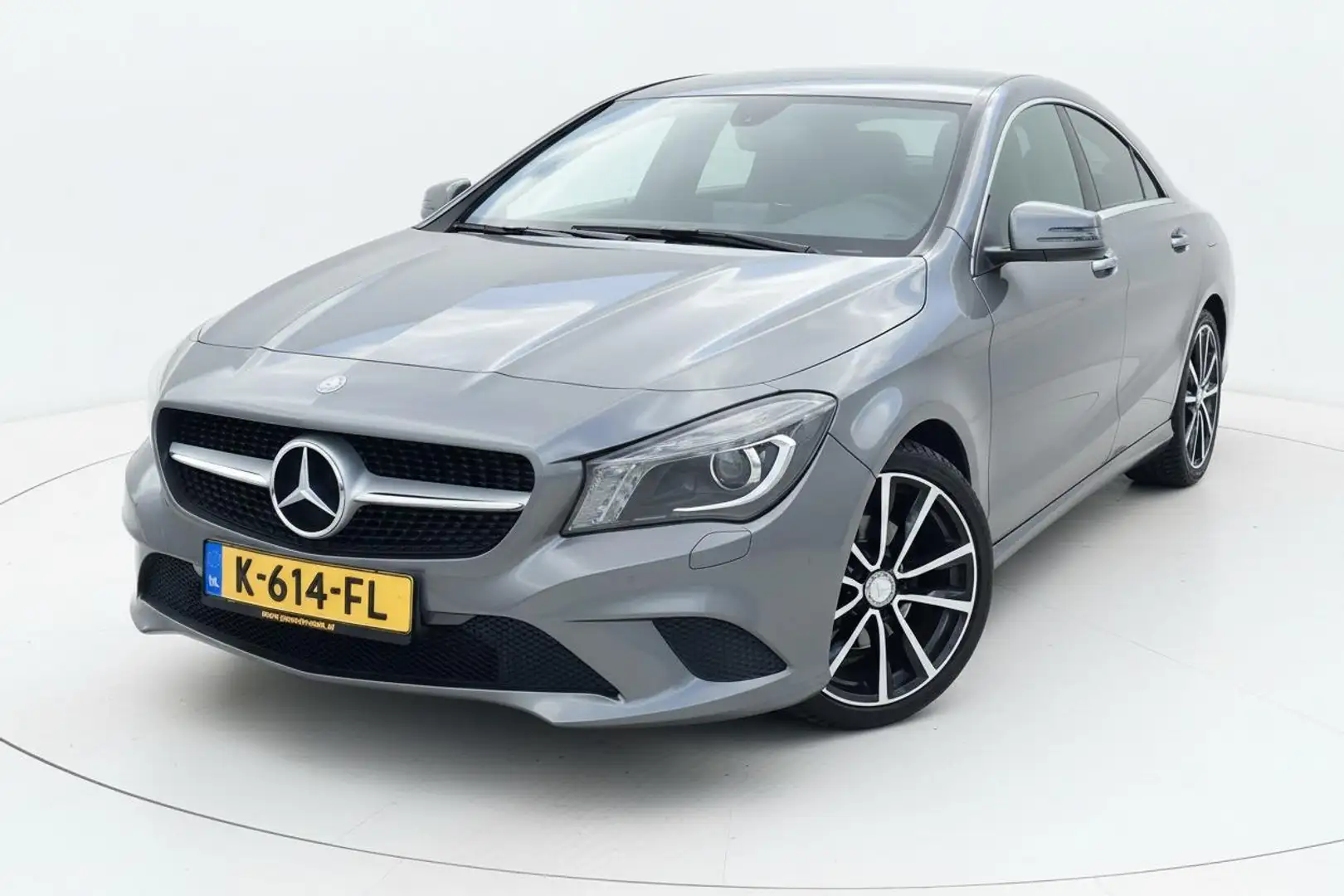 Mercedes-Benz CLA 180 Ambition AIRCO CRUISE TREKHAAK Gris - 2