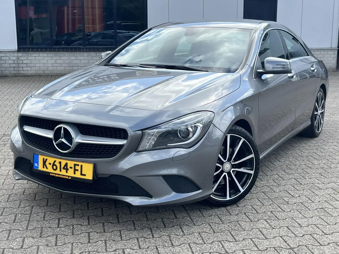 Mercedes-Benz CLA 180 Ambition AIRCO CRUISE TREKHAAK Gris - 2
