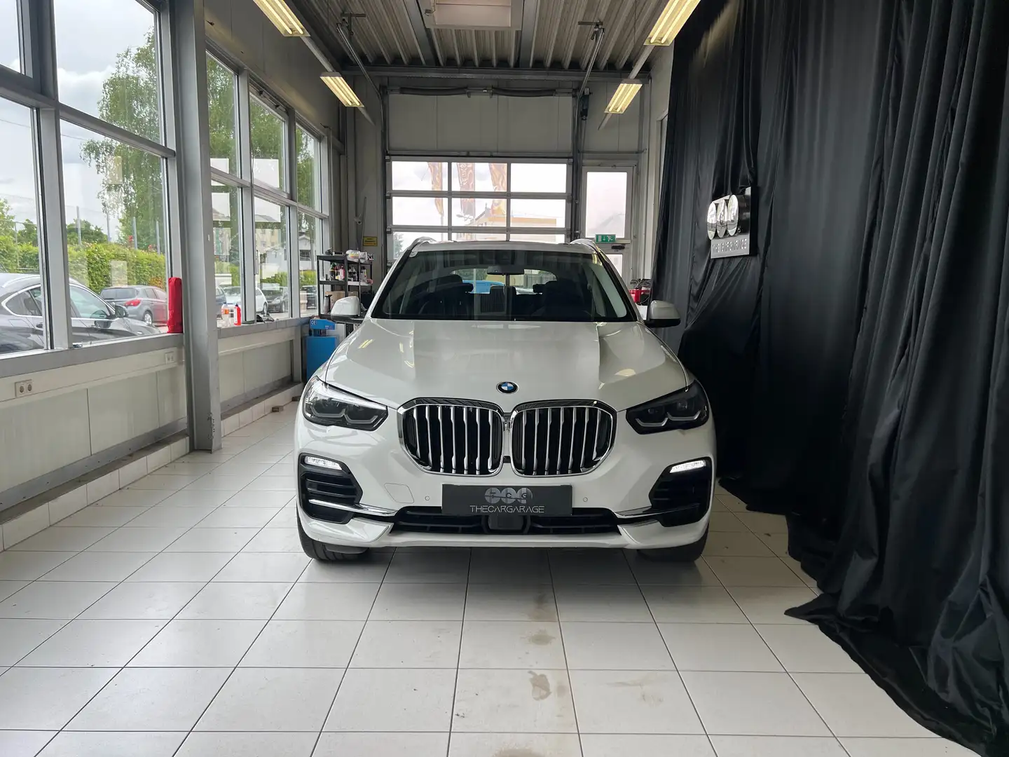 BMW X5 xDrive 30 d Weiß - 2