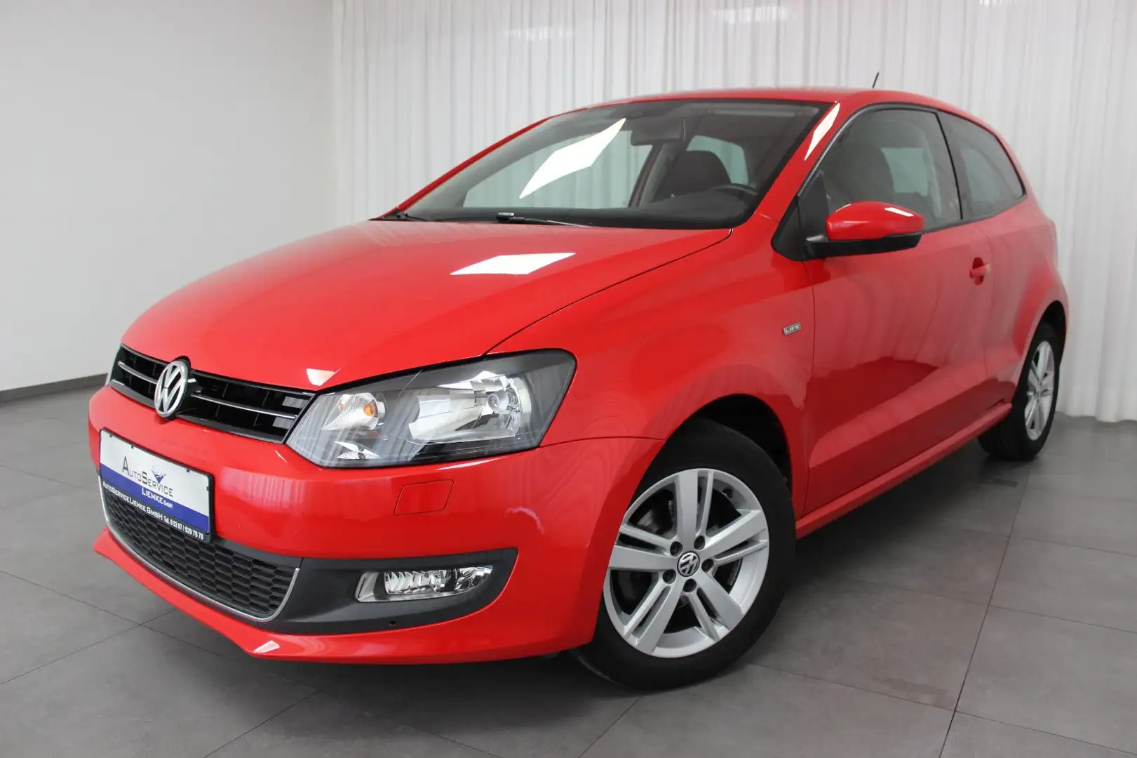 Volkswagen Polo LIFE 90PS DSG NAVI SHZ PDC Climatr. Tempom. Красный - 1