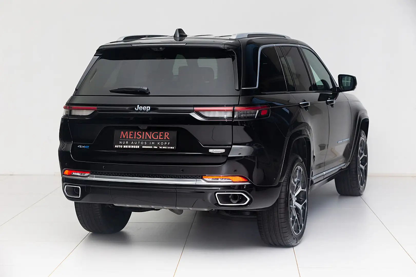 Jeep Grand Cherokee 2.0 PHEV 13,3kWh 380 PS AT 4xe Summit Reserve Schwarz - 2