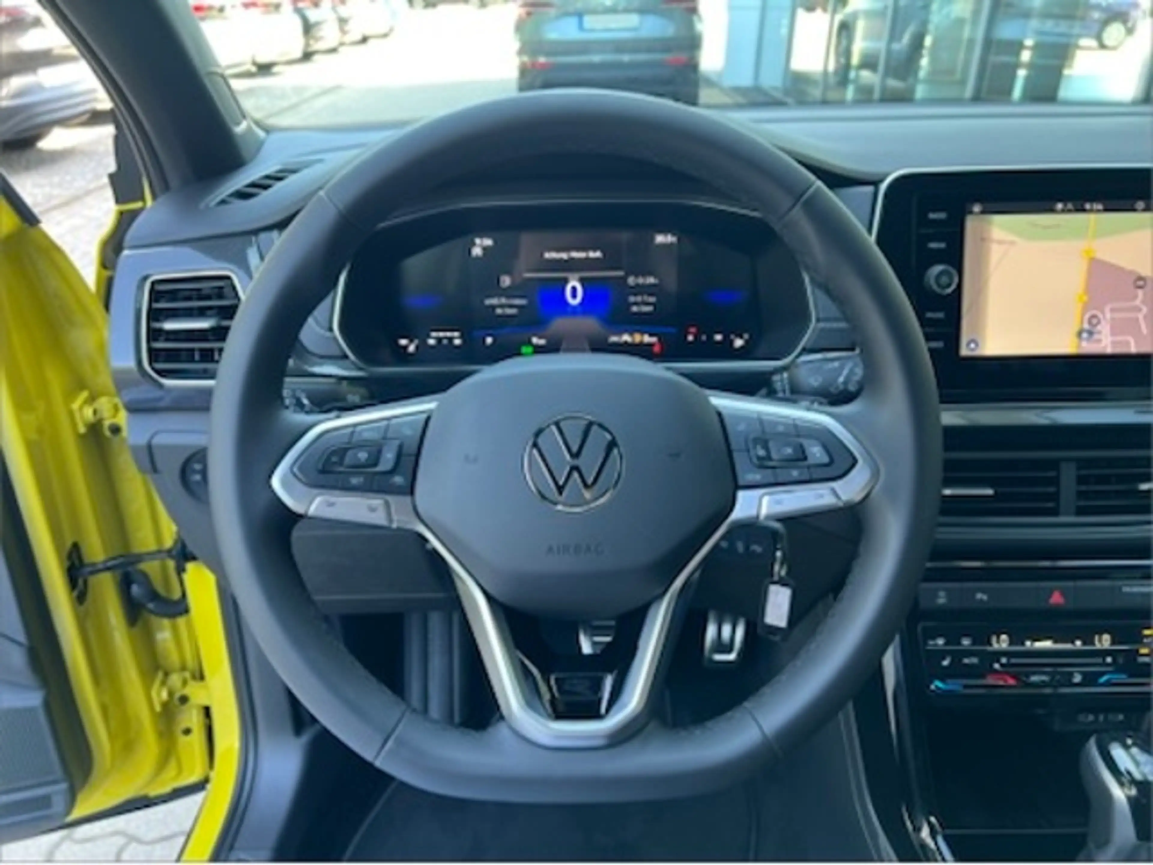 Volkswagen T-Cross R-Line 1.5 TSI DSG *AHK,BlackStyle,Navi,18"-LM* — photo 11