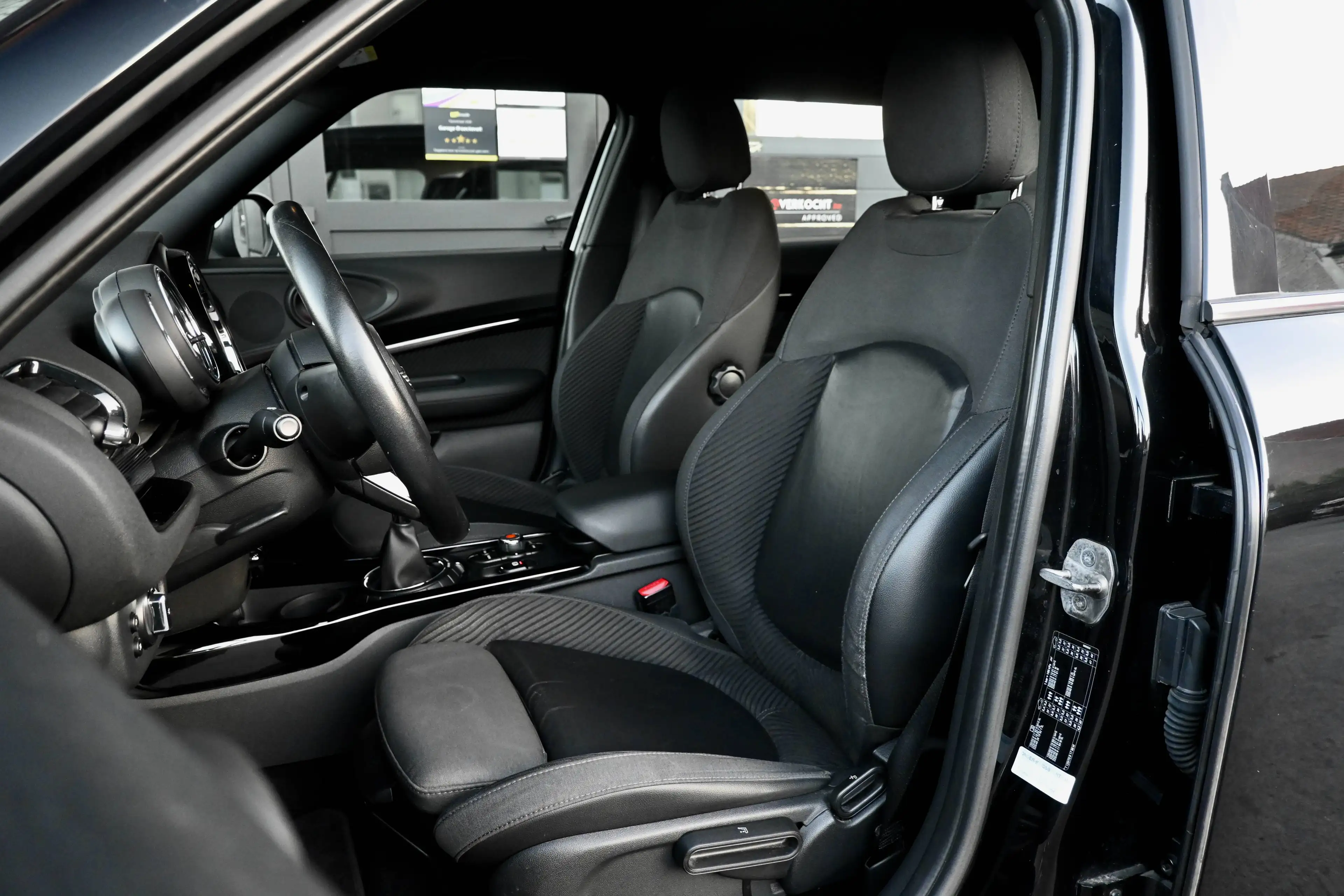 MINI One Clubman 1.5i - ParkeerSensor - 19"Alu - Leder - Zetelverwarming - Bluetooth - BotsPreventie — photo 13