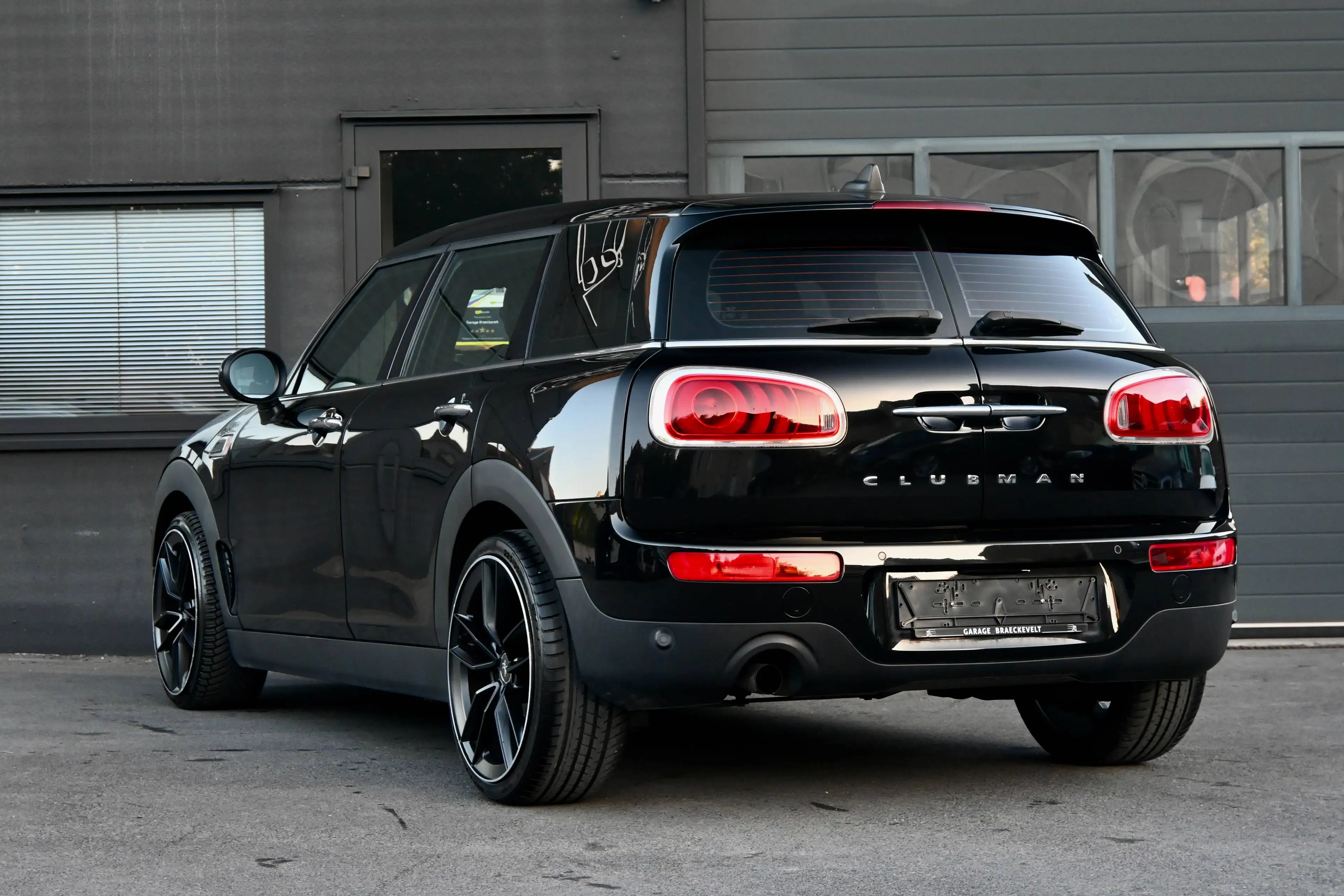 MINI One Clubman 1.5i - ParkeerSensor - 19"Alu - Leder - Zetelverwarming - Bluetooth - BotsPreventie — photo 5